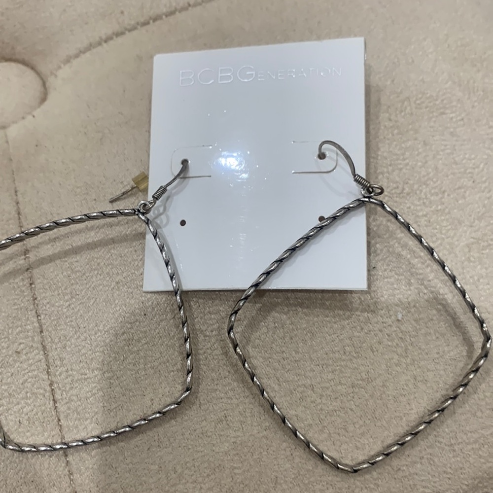 BCBGeneration large earrings BNWT